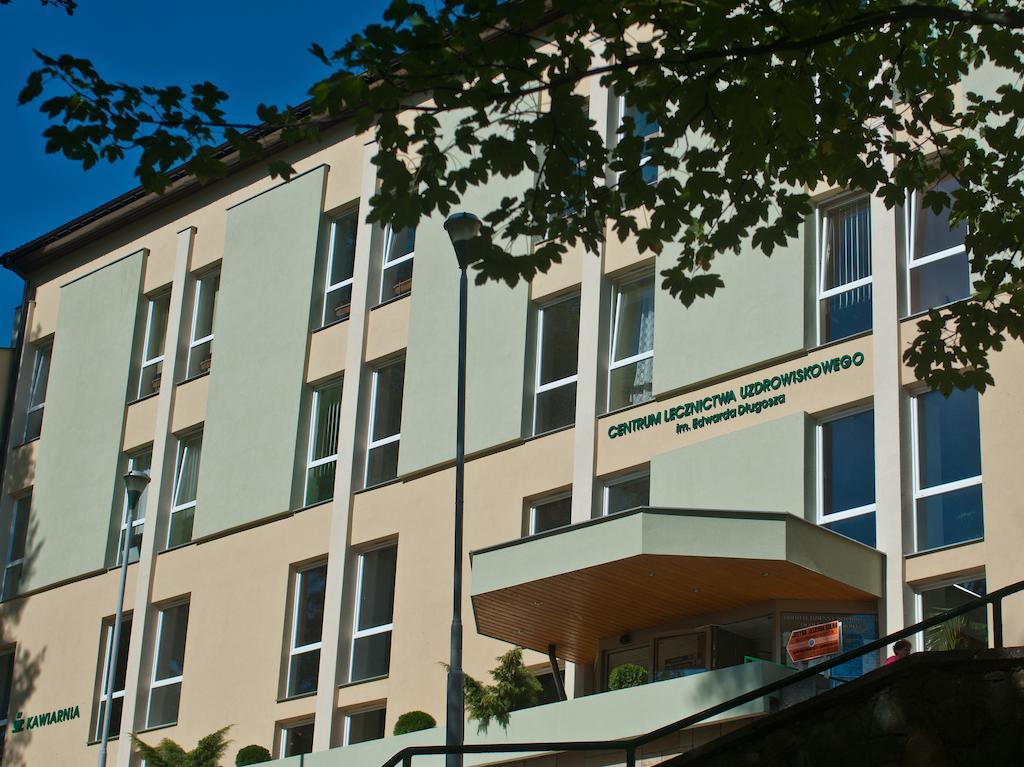 Sanatorium Uzdrowiskowe Nr IV Hotel Iwonicz-Zdrój Kültér fotó